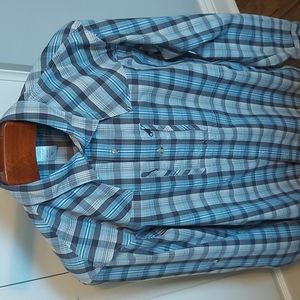 Medium Men's Patagonia light blue long sleeve button up shirt